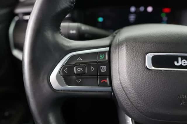 Jeep Compass (2022) thumbnail 25