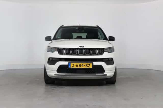 Jeep Compass (2022) thumbnail 9