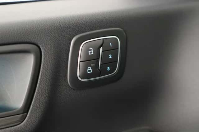 Ford Kuga (2026) thumbnail 32
