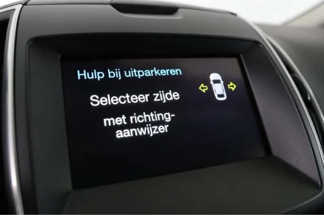 Ford S-Max (2016) thumbnail 19