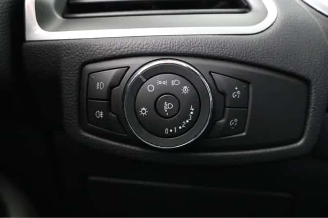 Ford S-Max (2016) thumbnail 33