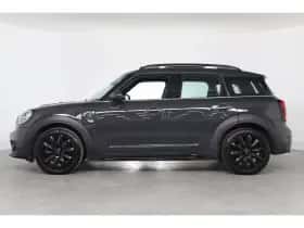 MINI Countryman (2018) thumbnail 2