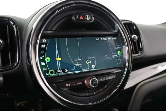 MINI Countryman (2018) thumbnail 13