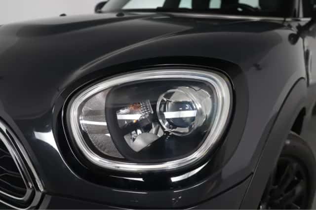 MINI Countryman (2018) thumbnail 23