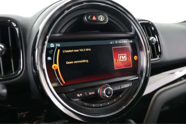 MINI Countryman (2018) thumbnail 37