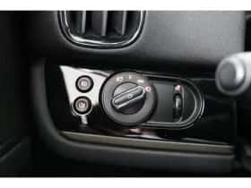 MINI Countryman (2018) thumbnail 39