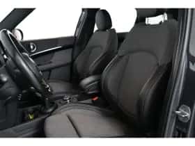 MINI Countryman (2018) thumbnail 5
