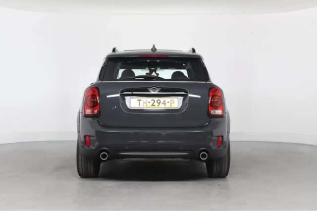 MINI Countryman (2018) thumbnail 8