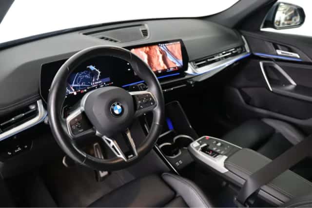 BMW X1 (2023) thumbnail 4