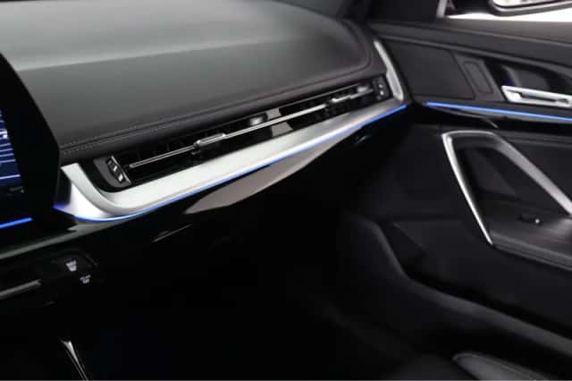 BMW X1 (2023) thumbnail 36