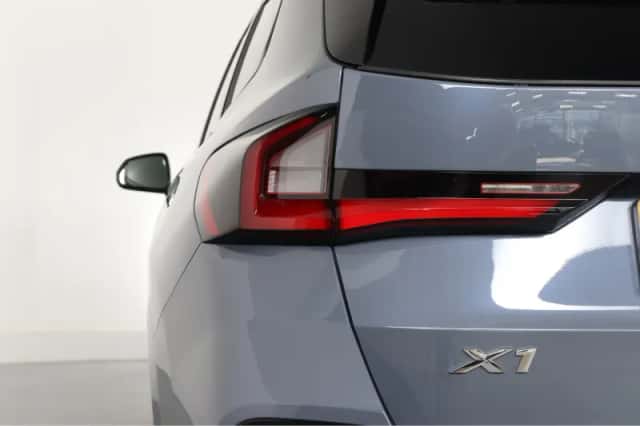 BMW X1 (2023) thumbnail 37