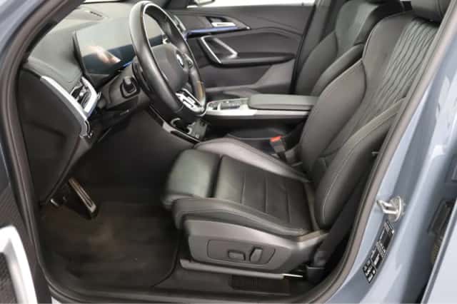 BMW X1 (2023) thumbnail 6