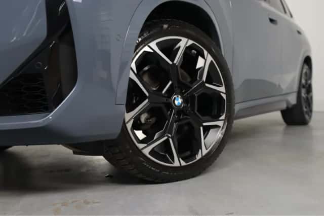 BMW X1 (2023) thumbnail 7