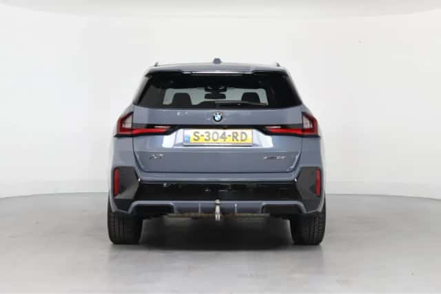 BMW X1 (2023) thumbnail 9