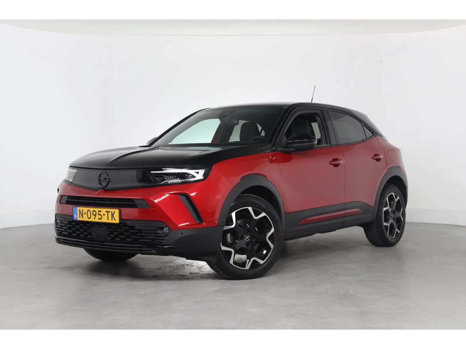 Opel Mokka (2022) — foto 1