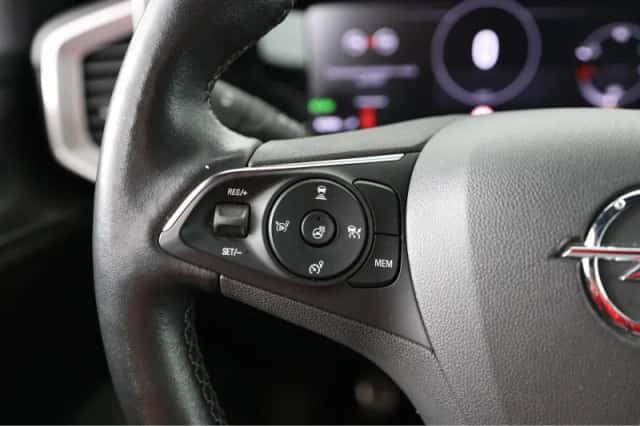 Opel Mokka (2022) thumbnail 24