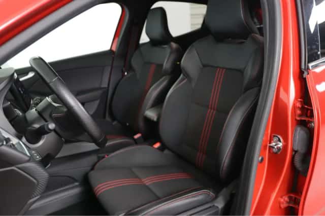 Renault Clio (2022) thumbnail 6