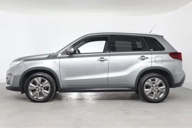 Suzuki Vitara (2019) thumbnail 2