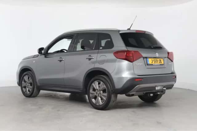 Suzuki Vitara (2019) thumbnail 3