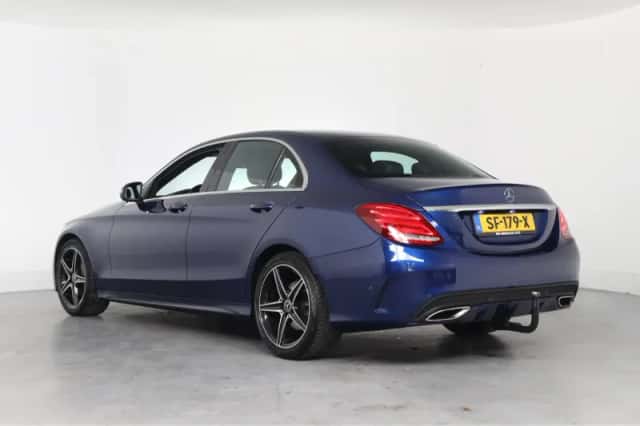 Mercedes-Benz C-Klasse (2018) thumbnail 2
