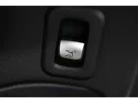Mercedes-Benz C-Klasse (2018) thumbnail 24