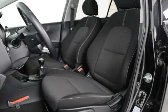 Kia Picanto (2022) thumbnail 25