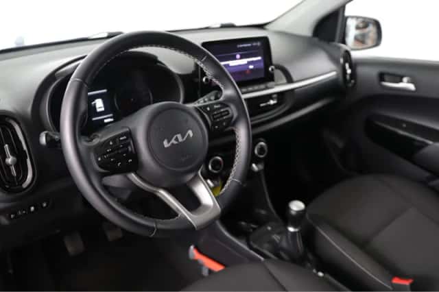 Kia Picanto (2022) thumbnail 5