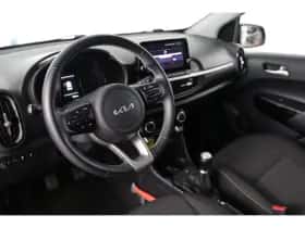 Kia Picanto (2022) thumbnail 5