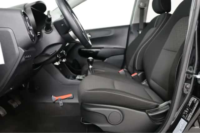 Kia Picanto (2022) thumbnail 6