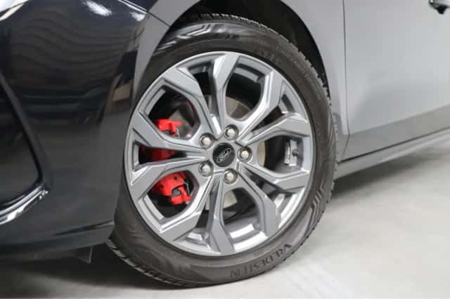 Ford Focus (2024) thumbnail 12