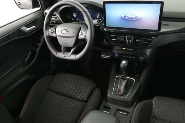 Ford Focus (2024) thumbnail 24