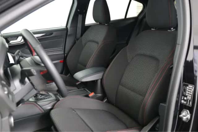Ford Focus (2024) thumbnail 6