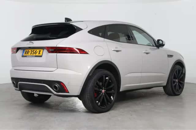 Jaguar E-Pace (2018) thumbnail 18