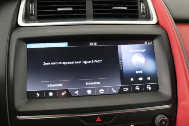 Jaguar E-Pace (2018) thumbnail 20