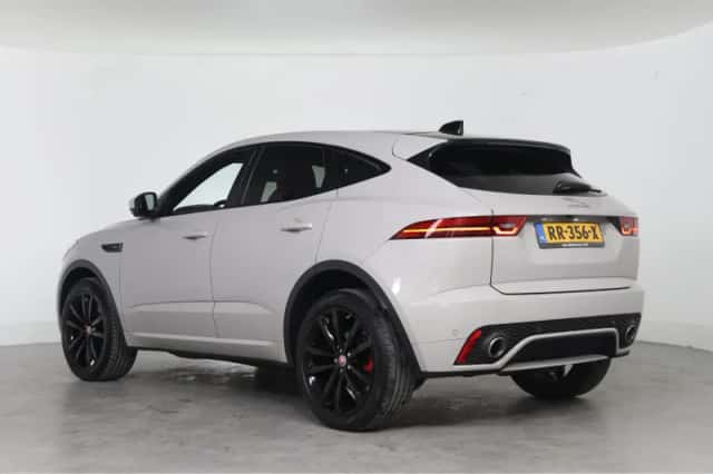 Jaguar E-Pace (2018) thumbnail 3