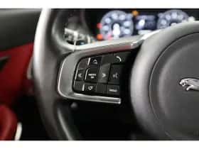 Jaguar E-Pace (2018) thumbnail 36