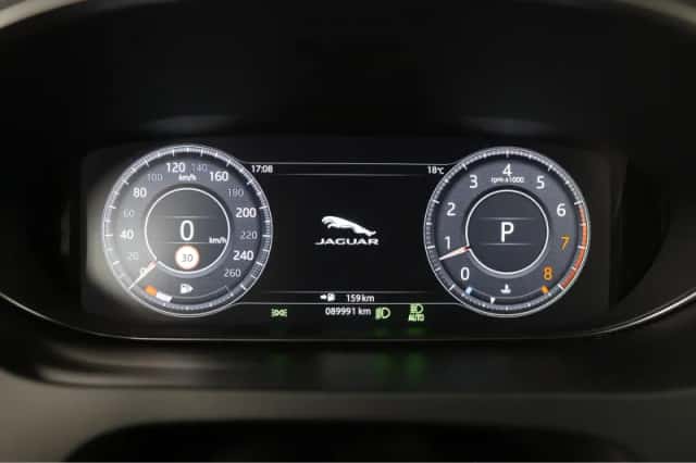 Jaguar E-Pace (2018) thumbnail 10