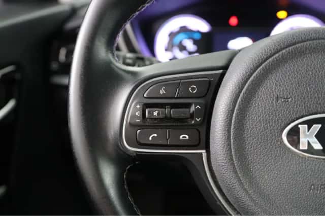 Kia Niro (2021) thumbnail 23