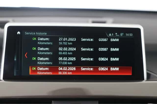 BMW X1 (2018) thumbnail 15