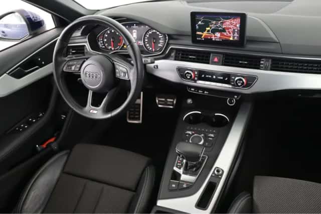 Audi A4 (2020) thumbnail 22
