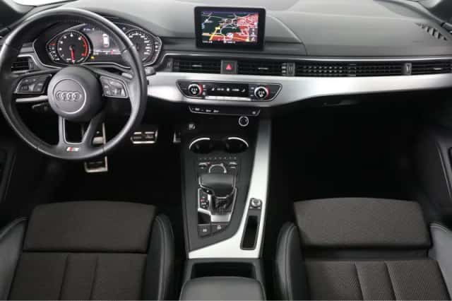 Audi A4 (2020) thumbnail 7