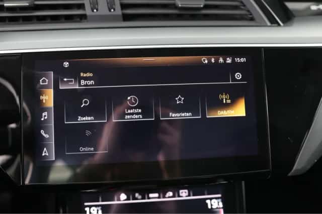 Audi e-tron (2020) thumbnail 12