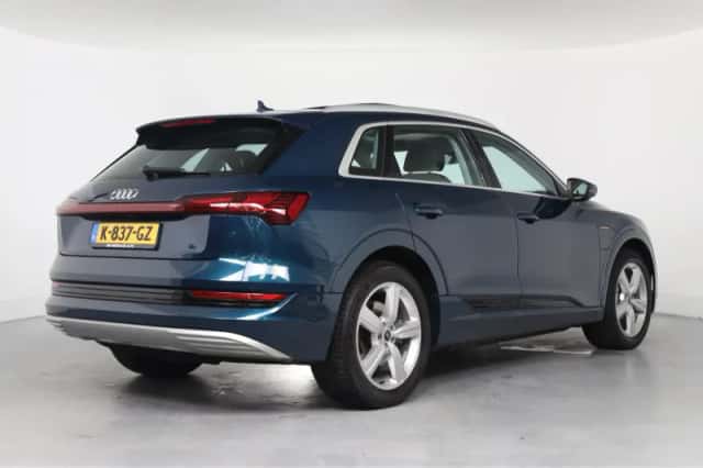 Audi e-tron (2020) thumbnail 4