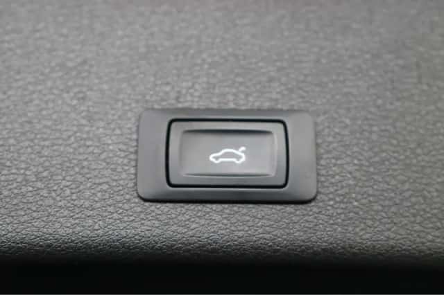 Audi e-tron (2020) thumbnail 39