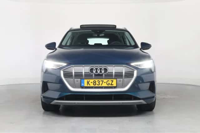 Audi e-tron (2020) thumbnail 6