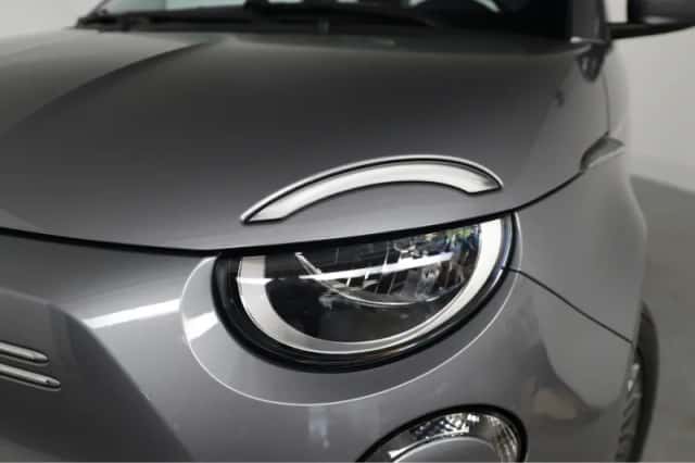 Fiat 500 (2022) thumbnail 11