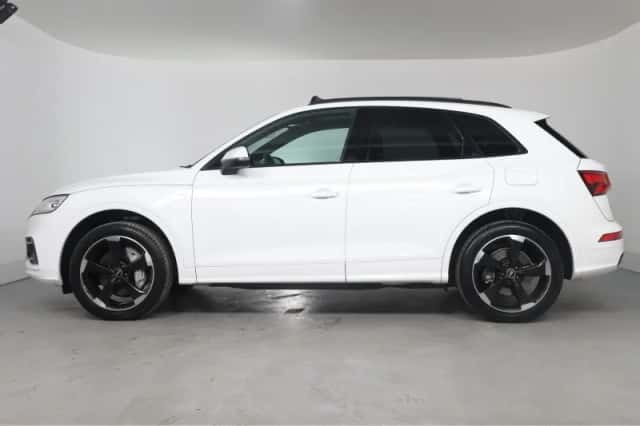 Audi Q5 (2021) thumbnail 2