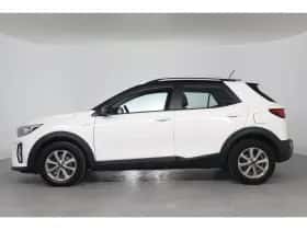 Kia Stonic (2021) thumbnail 2