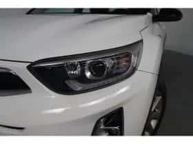Kia Stonic (2021) thumbnail 18