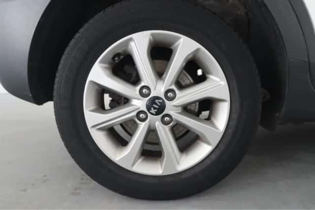 Kia Stonic (2021) thumbnail 19